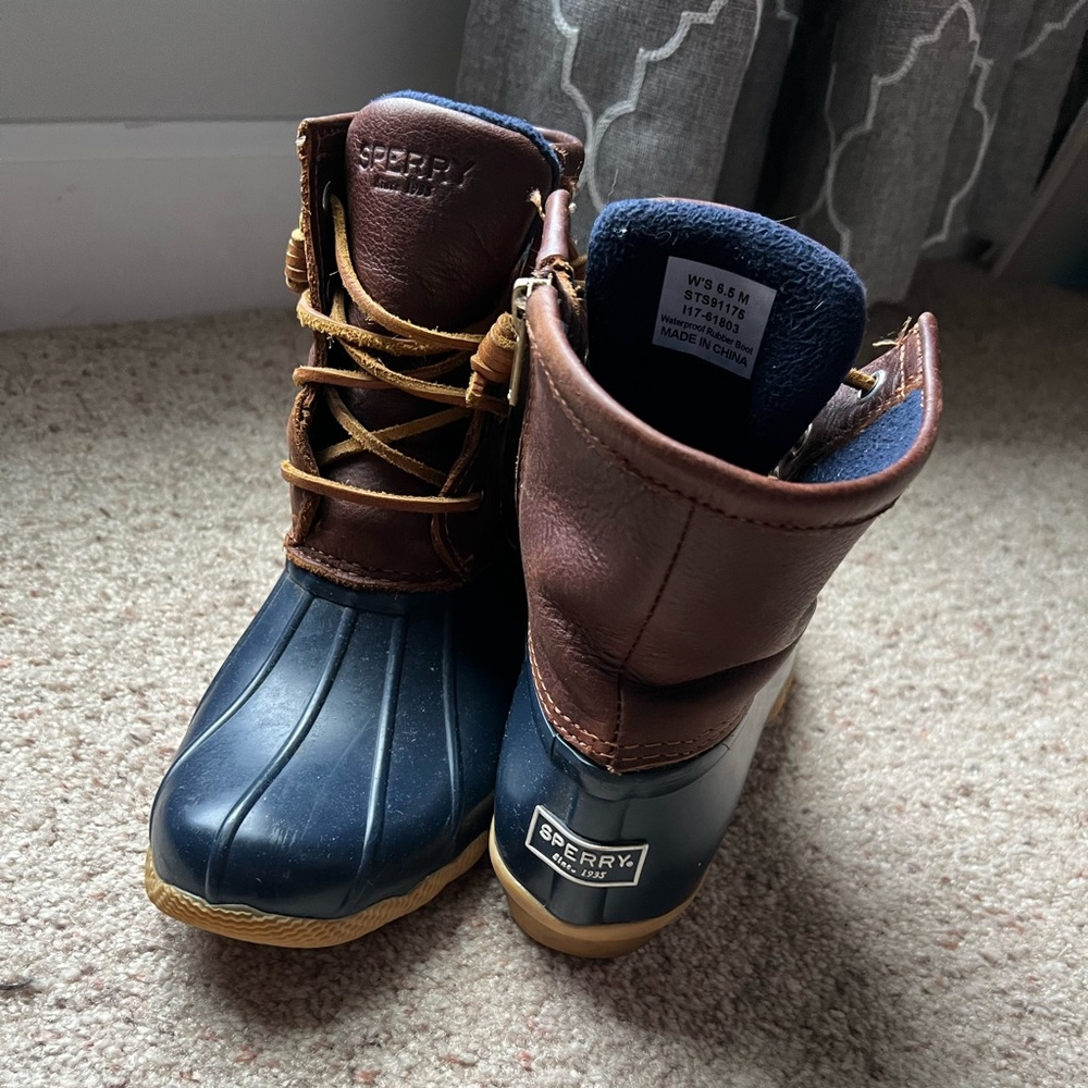 Sperry Navy Blue and Brown Duck Rain Boots
